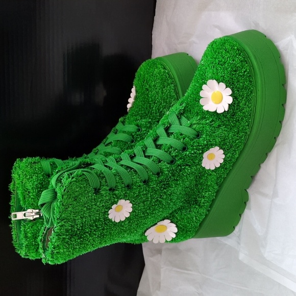 It's always Greener Combat Boots - Picture 3 of 11